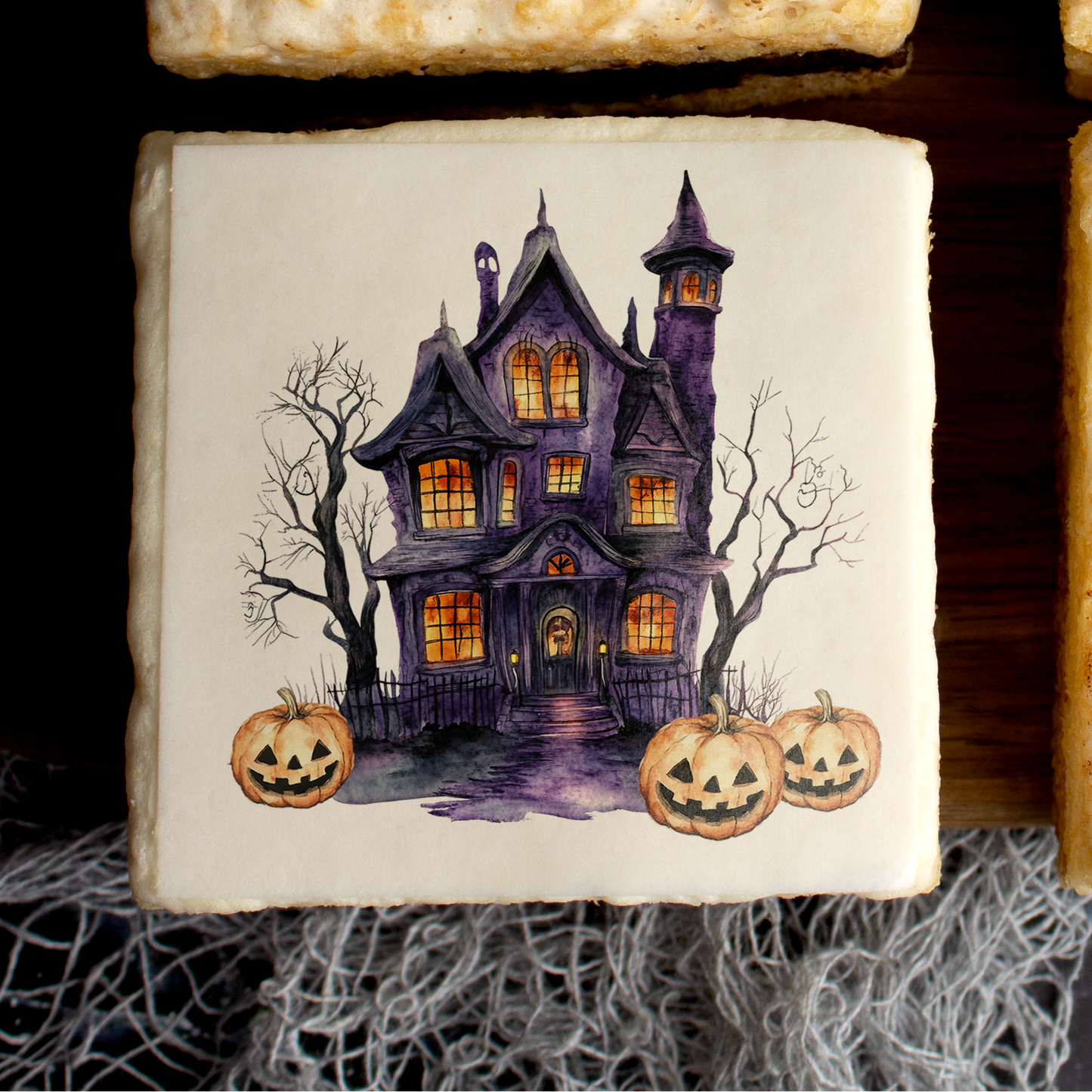 Halloween Haunted House Crispycake